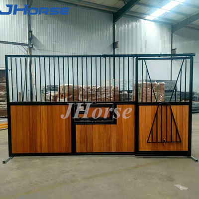 Нормальный размер раздвижной двери стойлы коробки лошади 12ft x 12ft